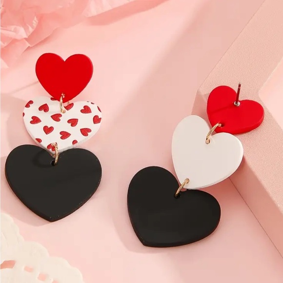 Three Heart Dangle Earrings - Picture 2 of 4